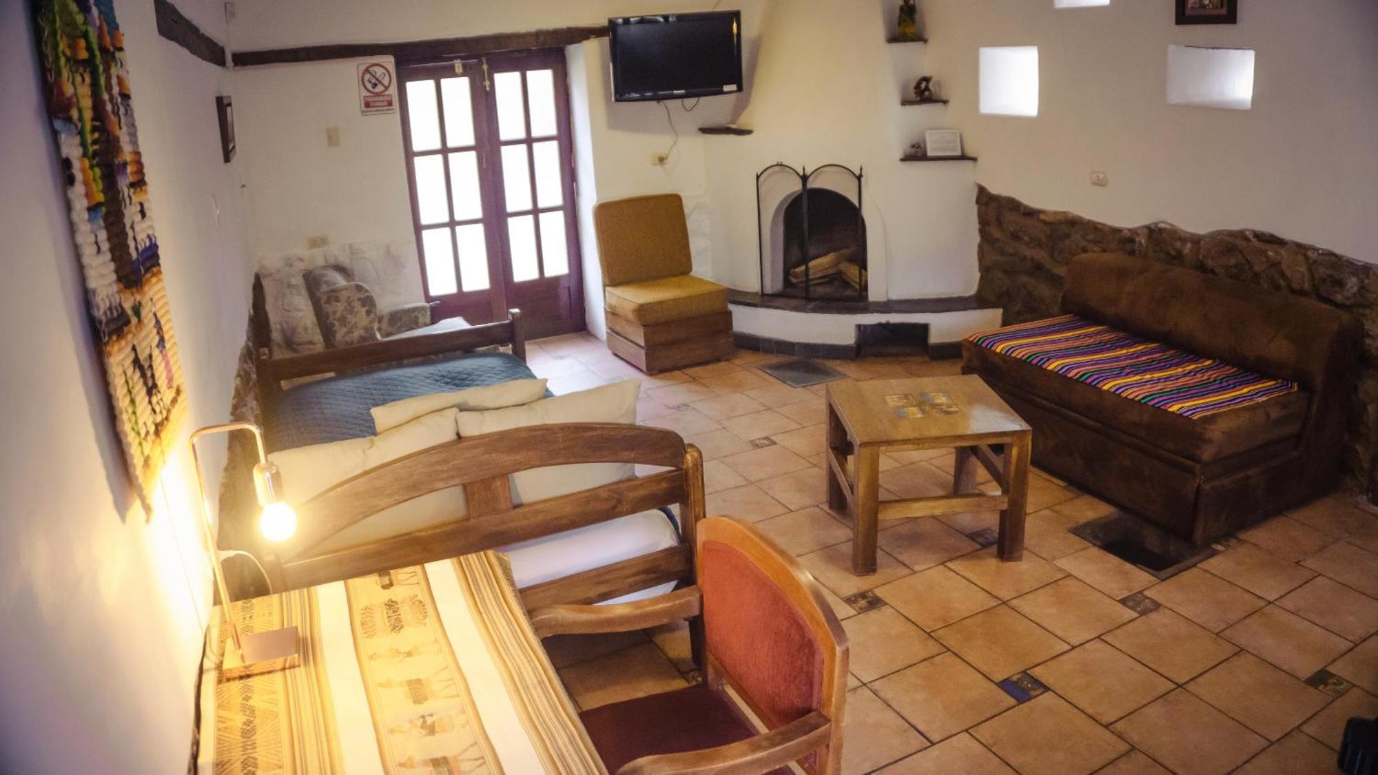 Lizzy Wasi Urubamba Hotell Exteriör bild