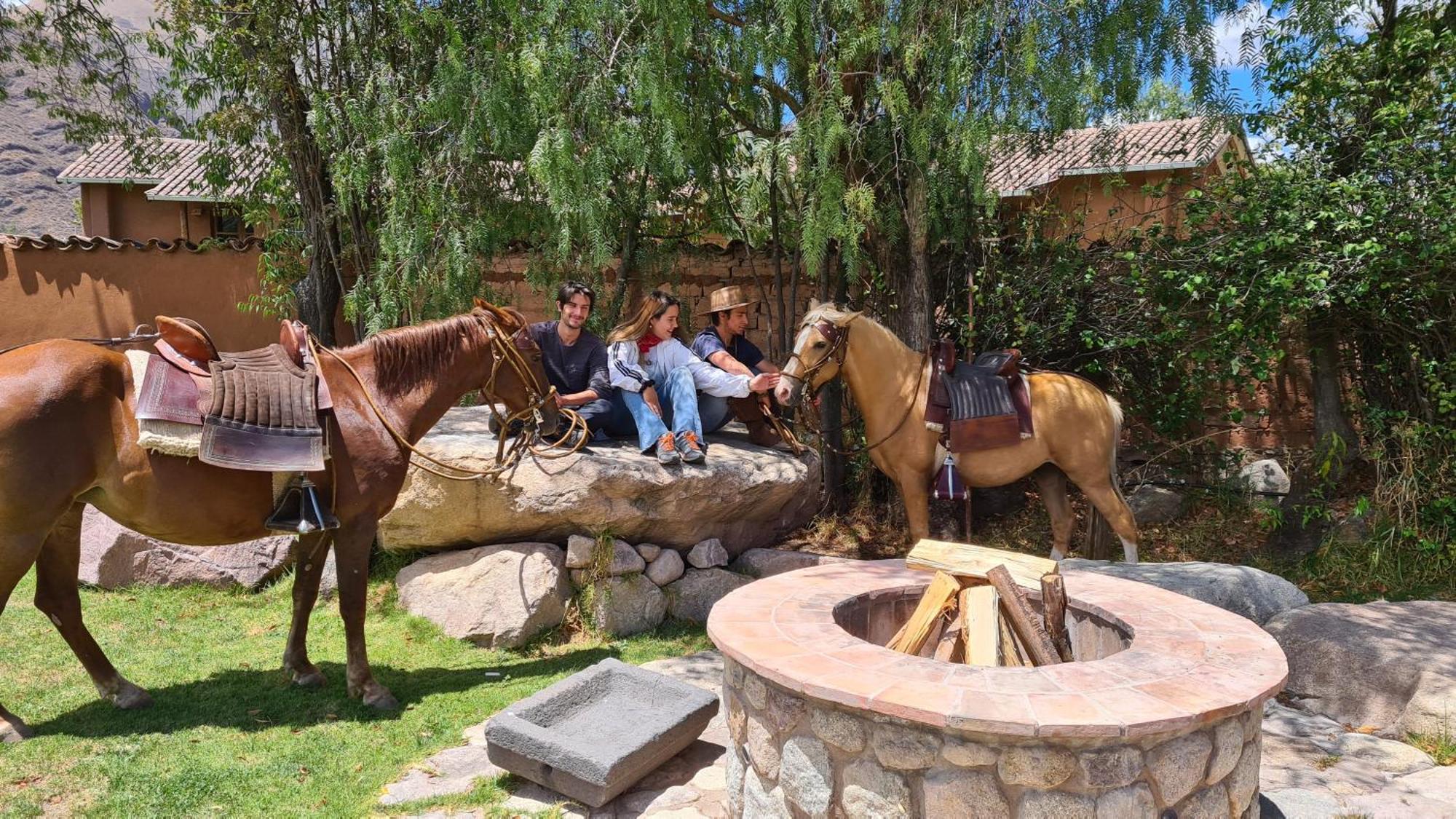 Lizzy Wasi Urubamba Hotell Exteriör bild