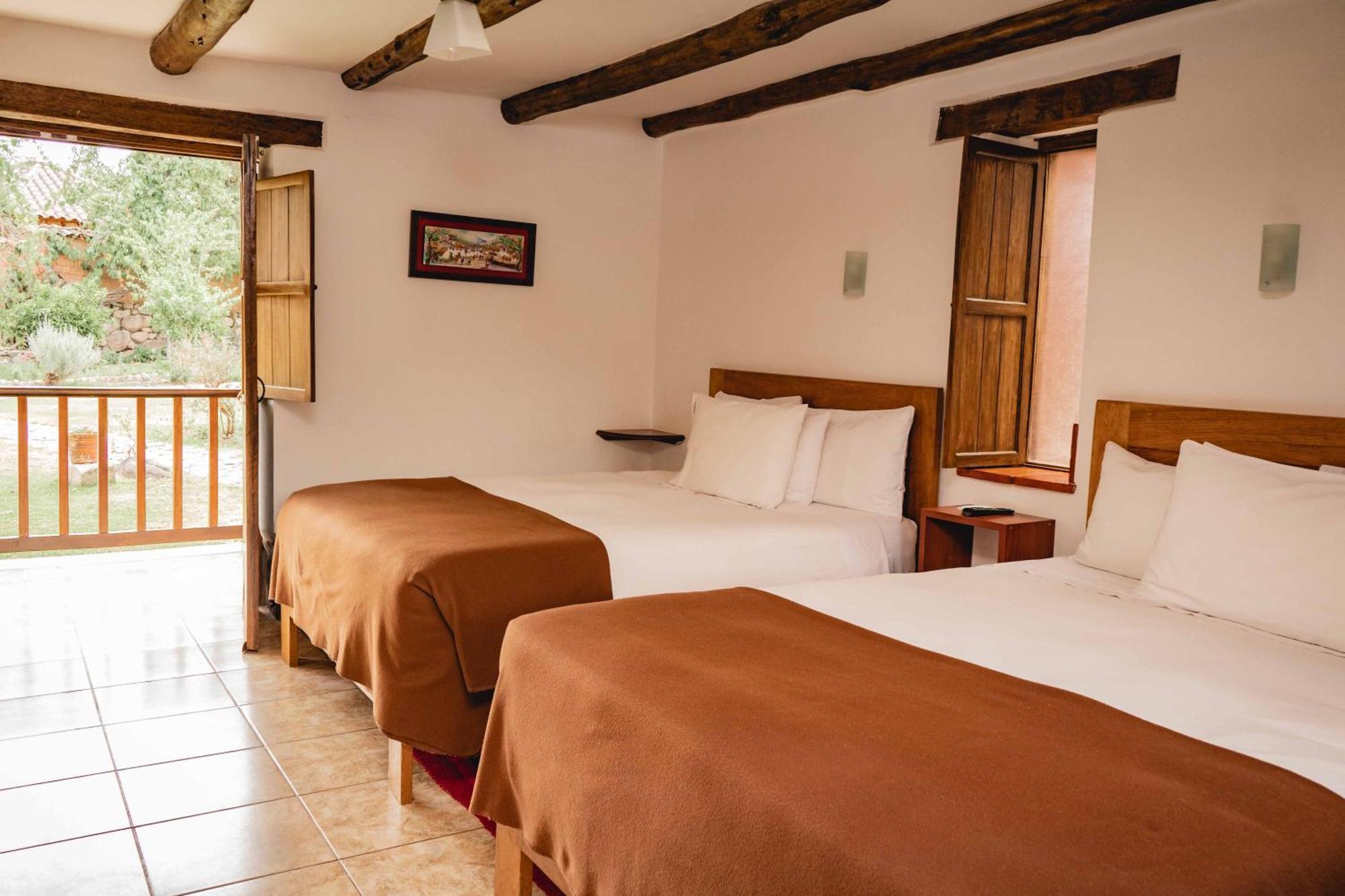 Lizzy Wasi Urubamba Hotell Exteriör bild