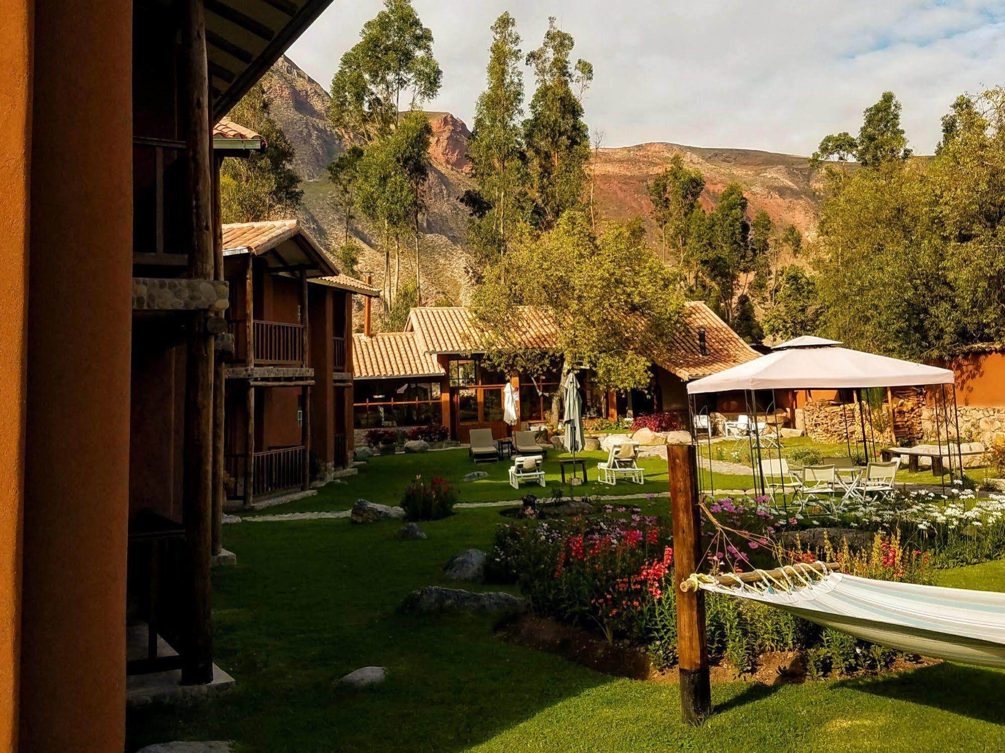 Lizzy Wasi Urubamba Hotell Exteriör bild
